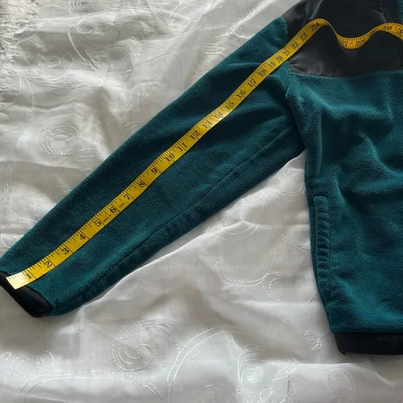 DanSkins Now Dark Teal Long Sleeve Front Zip Light Weight Jacket. - Picture 7 of 12